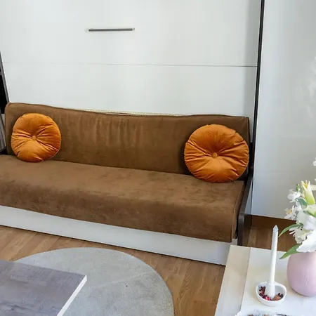 Charming And Compact Studio-jules Joffrin - Montmartre * Paris